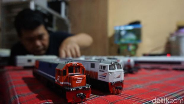 Bisnis miniatur kereta api