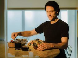 Sosok Miliarder yang Habiskan Rp 29 M untuk Jadi Remaja