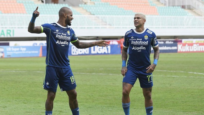 David da Silva dan Ciro Alves.