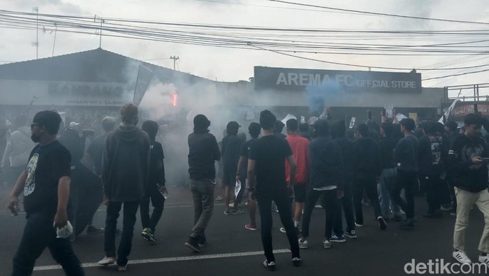 Demo kantor Arema