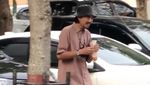 Duta Sheila on 7 Tak Pernah Gengsi Makan di Warung Kaki Lima