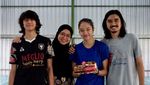 Duta Sheila on 7 Tak Pernah Gengsi Makan di Warung Kaki Lima