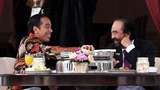 Menerka Makna Jokowi Antar Surya Paloh Sampai Halaman Istana