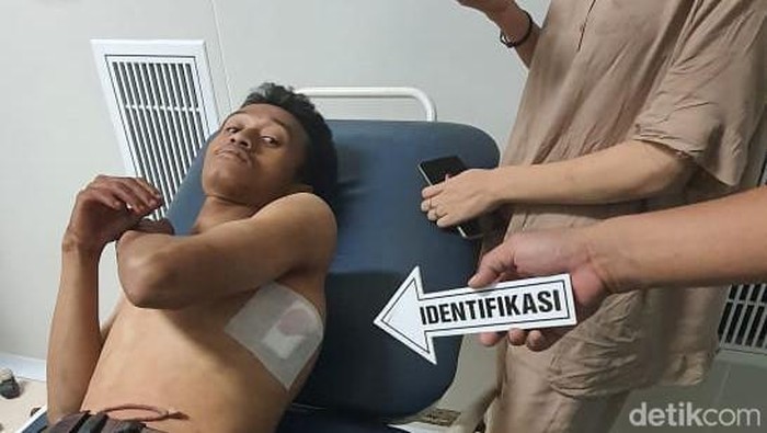 Kurir paket COD di Banyuasin, aSumsel nyaris tewas ditikam konsumen.