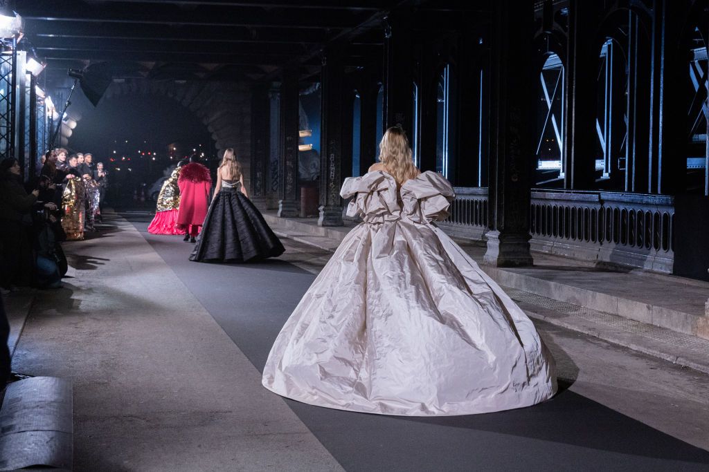 PARIS, FRANCE - JANUARY 25: (EDITORIAL USE ONLY - For Non-Editorial use please seek approval from Fashion House) A model walks the runway during the Valentino Haute Couture Spring Summer 2023 show as part of Paris Fashion Week on January 25, 2023 in Paris, France. (Photo by Peter White/Getty Images)
