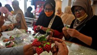 Pelatihan membuat kerajinan tangan dari bahan kain flanel yang diselenggarakan Rumah Kreatif Coey secara gratis tersebut untuk memberikan keahlian serta keterampilan bagi peserta sehingga menghasilkan kerajinan yang memiliki nilai ekonomi. 