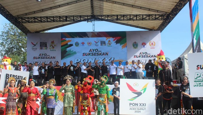 Peresmian maskot dan logo PON XXI wilayah Sumut. (Ahmad Arfah Fansuri Lubis/detikSumut)