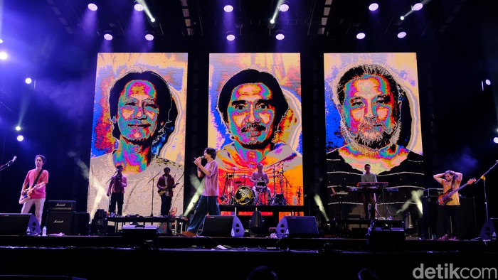 Konser Sheila On 7 Tunggu Aku di Jakarta.