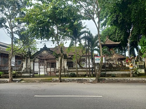 Tampak depan Puri Agung Negara yang berlokasi di Kelurahan Banjar Tengah, Kecamatan Negara, Kabupaten Jembrana, Minggu (29/1/2023). (I Putu Adi Budiastrawan/detikBali).
