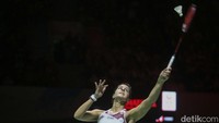 Di gim ketiga pertandingan masih berlangsung alot. Kedua pemain mampu berbalas poin hingga diwarnai beberapa kali skor imbang. An Se Young berhasil unggul 11-10 di interval gim ketiga.