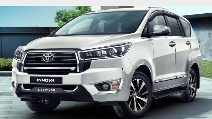 Toyota Innova Crysta Facelift