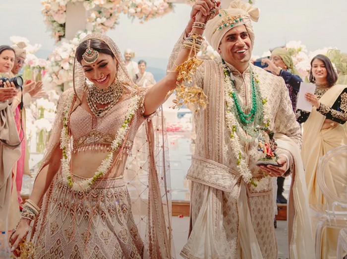 Anisha Patel dan Arjun Mehta Anisha Patel dan Arjun Mehta