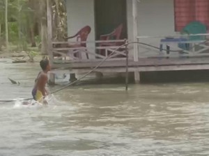 120 KK di Luwu Utara Terisolasi Akibat Banjir, Siswa SD Tak Sekolah