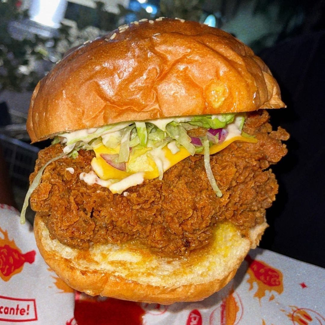 Burger ayam ala Nashville yang pedas gurih di Jakarta