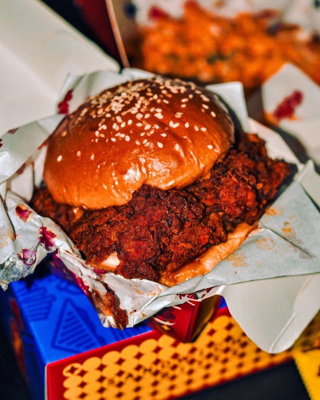 Burger ayam ala Nashville yang pedas gurih di Jakarta