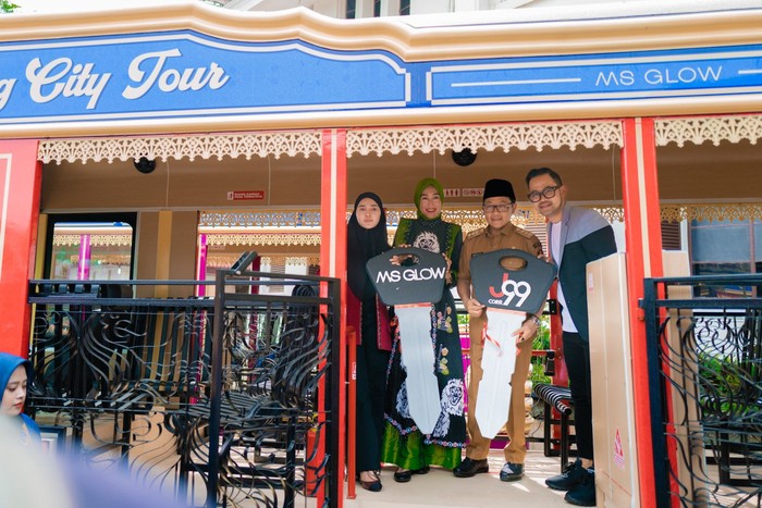 MS Glow Serahkan 2 Bus Macito untuk Dukung Pariwisata Kota Malang
