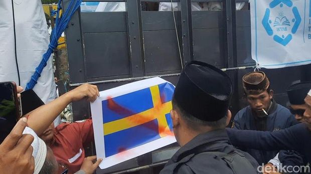 demo bela al-qur'an