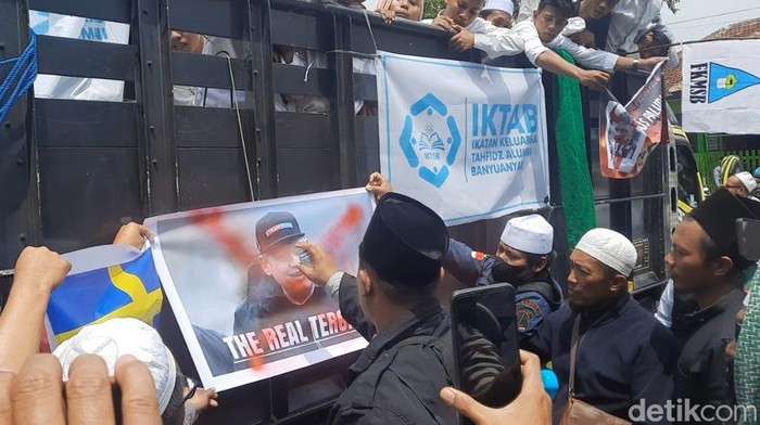 demo bela al-quran