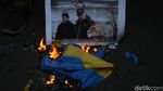 Detik-detik Bendera Swedia Dibakar Massa Aksi Bela Al-Quran