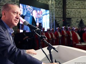 Erdogan Isyaratkan Finlandia Masuk NATO Tanpa Swedia