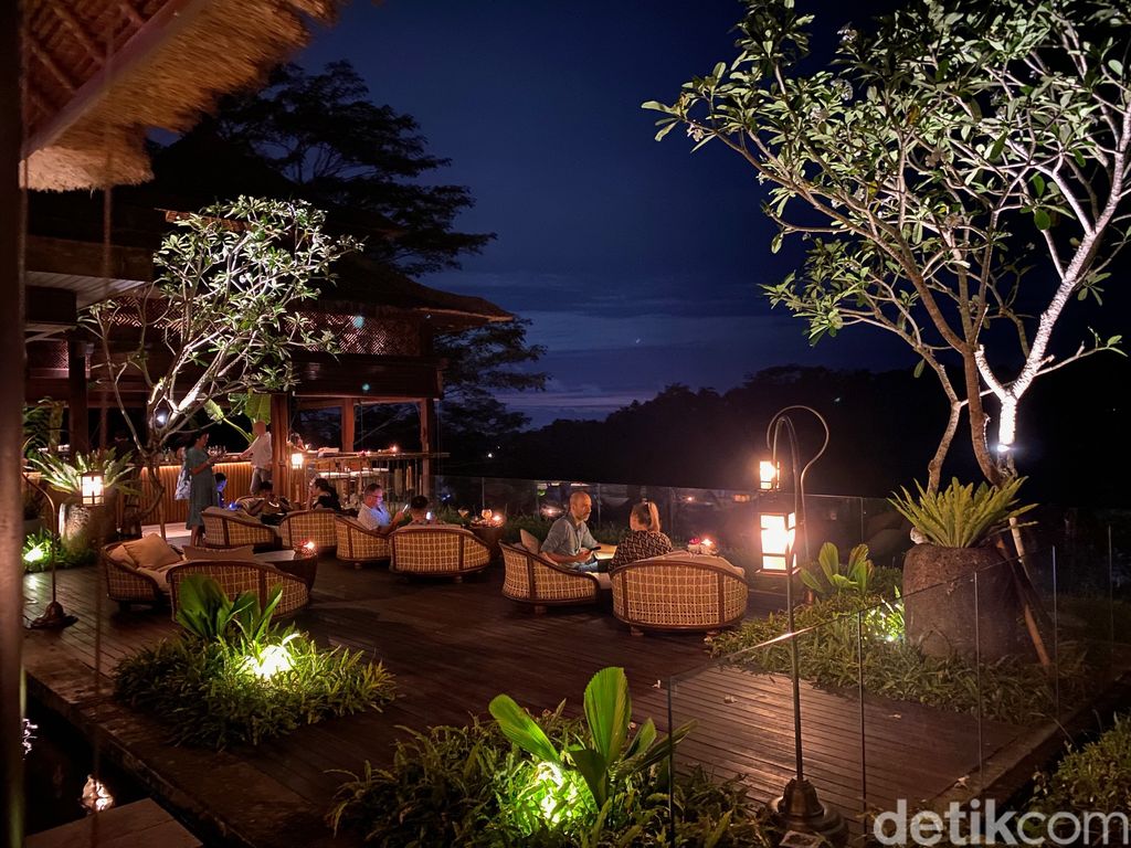 Foto Ambar Ritz Carlton Mandapa Ubud