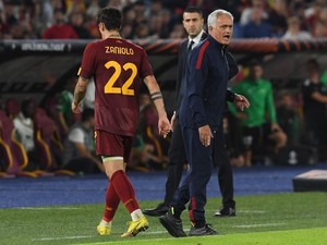 Mourinho Tutup Pintu untuk Zaniolo