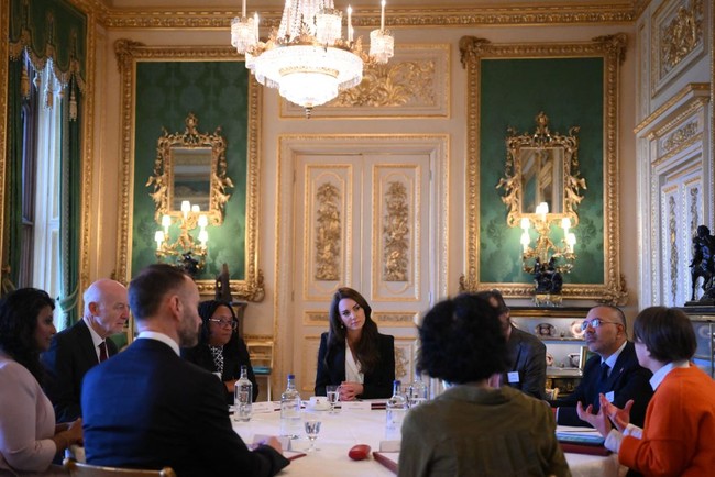 Kate Middleton melakukan meeting di Kastil Windsor pada 25 Januari 2023. Meeting tersebut dilakukan Putri Wales dengan para akademisi, ilmuwan dan pakar anak-anak.  Foto: Daniel Leal - WPA Pool/Getty Images
