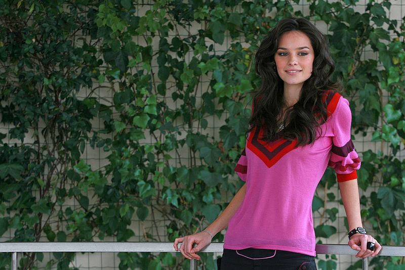 ROME, ITALY - MARCH 8:  Actress Katy Saunders poses during the photocall for the Italian movie 'Ho Voglia Di Te' at Hotel Exedra on March 8, 2007 in Rome, Italy.  (Photo Elisabetta Villa/Getty Images)