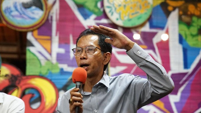 Ketua DPRD Kota Surabaya Adi Sutarwijono