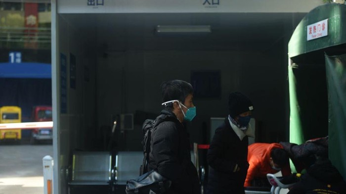 Selama liburan Festival Musim Semi, tak ada peningkatan epidemi yang signifikan. Klinik dan tempat swab pun tampak begitu sepi.