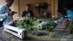 Kerennya Miniatur Kereta Api Produksi Drumer Mojokerto yang Bernilai Tinggi