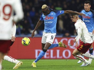 Mourinho Puji dan Sindir Osimhen