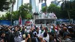Massa Geruduk Kedubes Swedia Protes Pembakaran Al-Quran