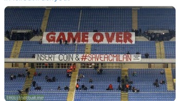 Meme AC Milan terpuruk dan teriakan pelatihnya untuk undur diri. Foto: Twitter