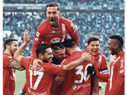 Meme Tragis Juventus dan AC Milan Kandas Berjamaah