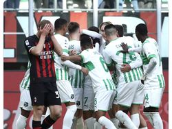 Meme Tragis Juventus dan AC Milan Kandas Berjamaah