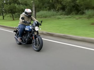 Menjajal Sensasi Royal Enfield Hunter 350: Bensin Irit, Tenaga Kurang Sip