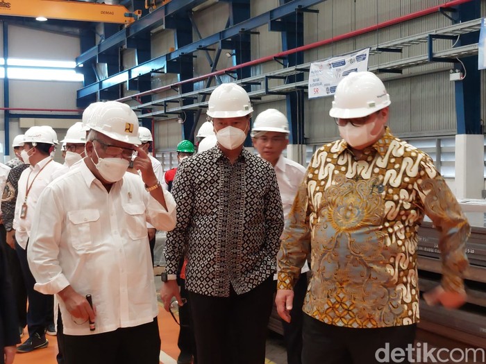 Pabrik Komponen Jembatan LRT