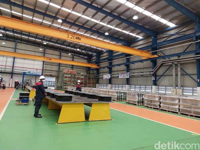 Pabrik Komponen Jembatan LRT Pabrik Komponen Jembatan LRT