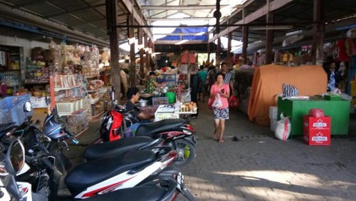 Pasar tradisional di Canggu.