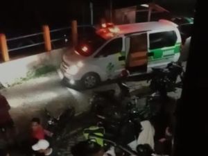Mayat Mr X Mengambang di Sungai Gegerkan Warga Sukomulyo Gresik