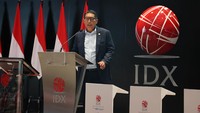 Pada kesempatan yang sama, BEI, PT Kliring Penjaminan Efek Indonesia (KPEI) dan Kustodian Sentral Efek Indonesia (KSEI), memberi gelar Bunda Literasi Keuangan kepada Kepala Eksekutif Pengawas Perilaku Pelaku Usaha Jasa Keuangan, Edukasi, dan Pelindungan Konsumen, Friderica Widyasari Dewi.