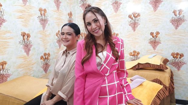shezy idris dan cut mila saat ditemui di kawasan Jakarta Utara.