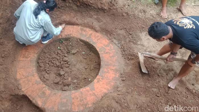 Sumur kuno di Dusun Kropakan, Desa Mranggen, Kecamatan Jatinom, Klaten. Foto diunggah Senin (30/1/2023).