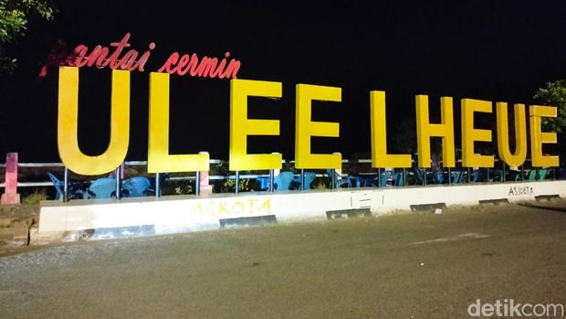 Tempat nongkrong di Banda Aceh.