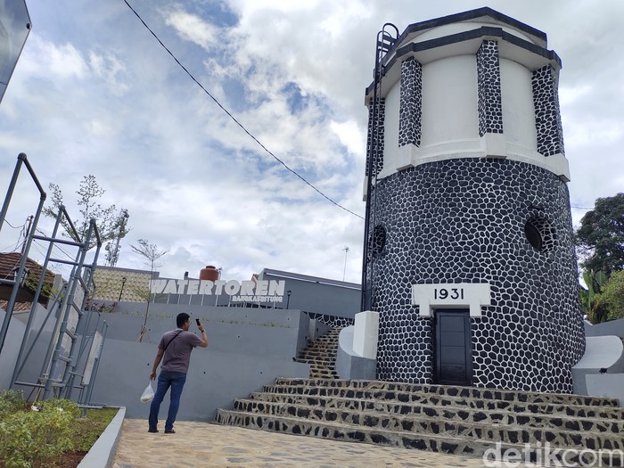 Watertoren atau menara air di Rangkasbitung