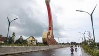 Uji coba itu mulai berlaku sekitar pukul 09.00 WIB dan akan terus bergulir hingga peresmian Jembatan Kretek II. Selama masa uji coba, Masyarakat diimbau tidak menggunakan bahu jalan untuk aktivitas ekonomi.  