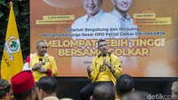 Rian Ernest diperkenalkan sebagai kader baru di DPD Golkar DKI Jakarta dan akan menjabat menjadi Ketua Biro Pemuda DPD Golkar DKI.