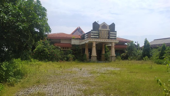 Gedung Persaudaraan Haji Indonesia (PHI) Lamongan