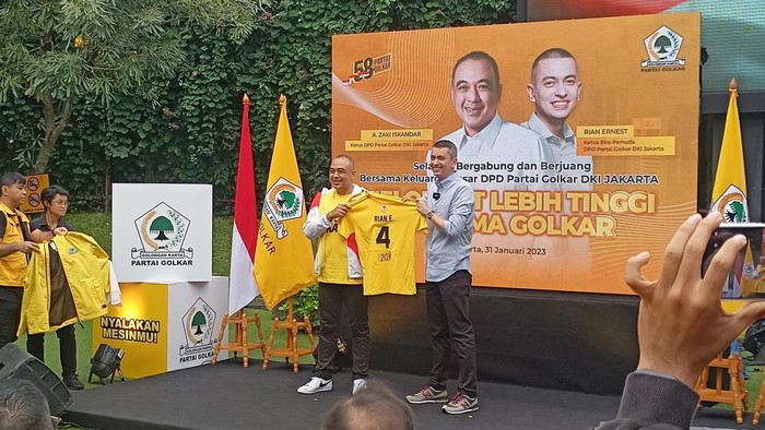 Golkar DKI resmi perkenalkan Rian Ernest (Adrial-detikcom)